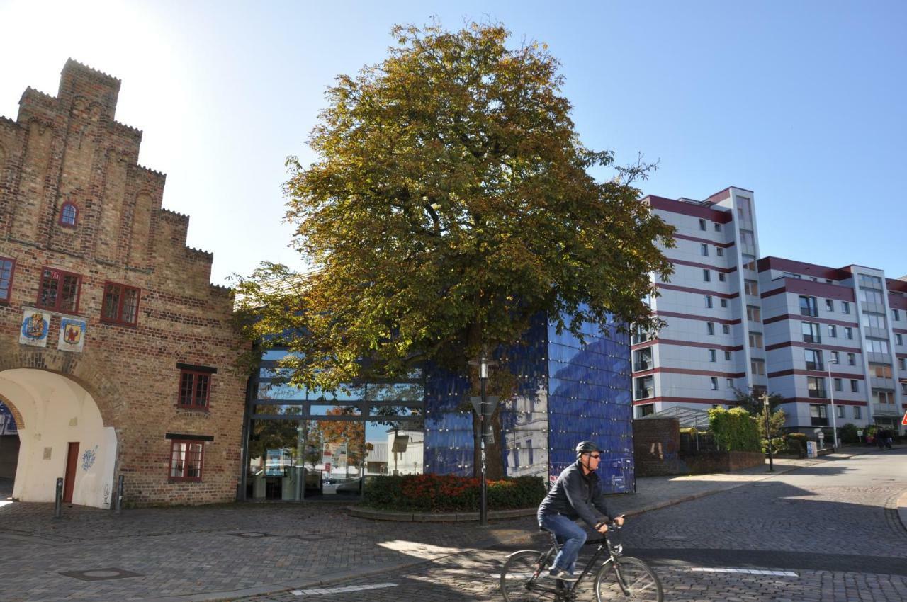 פלאנסבורג Ferienwohnung "Am Nordertor" מראה חיצוני תמונה